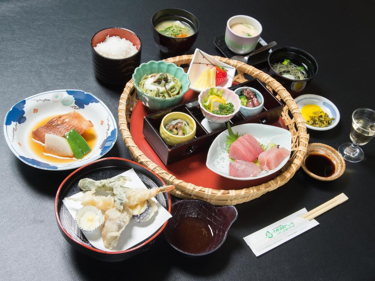 Shichijo Onsen Dome Hotel Kikucsi Kültér fotó