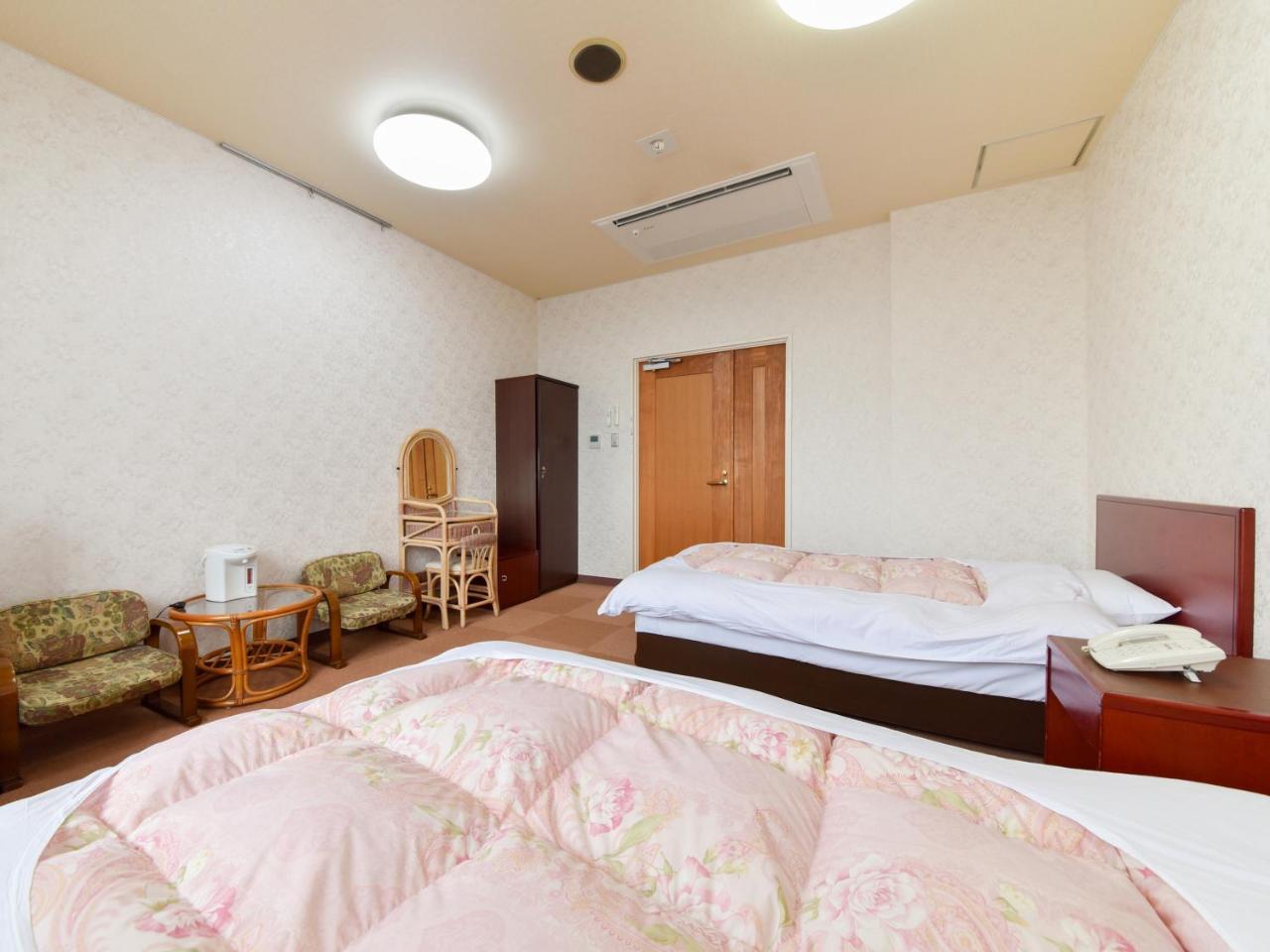 Shichijo Onsen Dome Hotel Kikucsi Kültér fotó